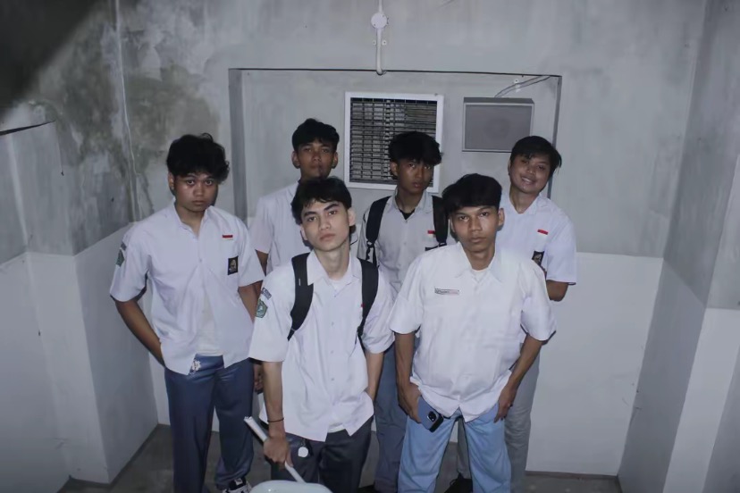 Dilan 1990 promotional short film still